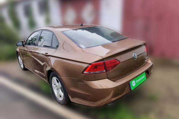 Used Volkswagen Lamando 2015 230TSI Manual Trend Edition Rear Left 45 Deg