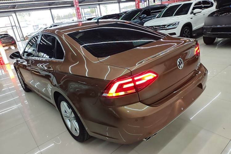 Used Volkswagen Lamando 2015 280TSI Manual Comfort Edition Rear Left 45 Deg