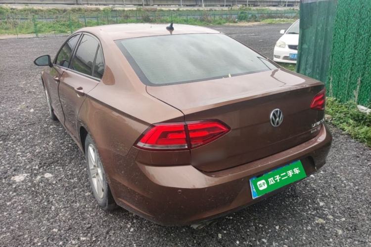 Used Volkswagen Lamando 2015 230TSI DSG Fashion Edition Rear Left 45 Deg