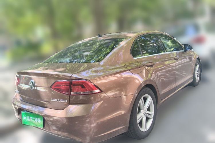 Used Volkswagen Lamando 2015 330TSI DSG Comfort Edition Rear Right 45 Deg