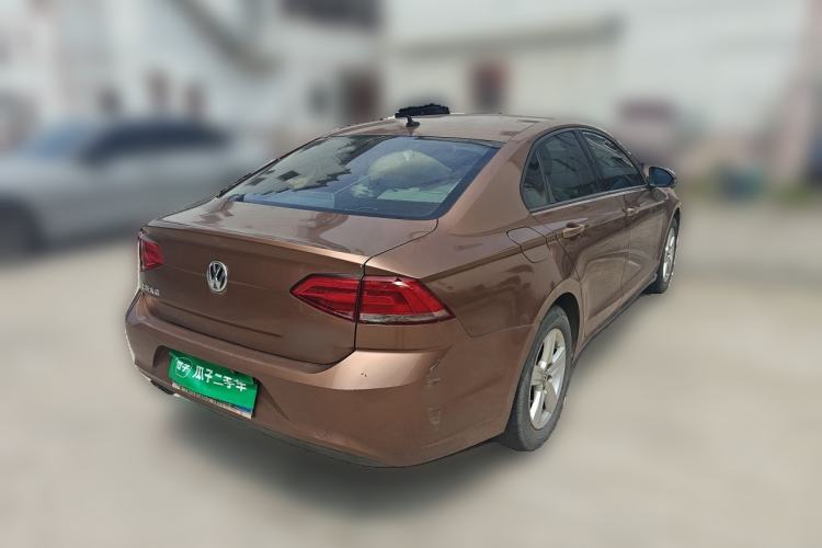 Used Volkswagen Lamando 2015 230TSI DSG Fashion Edition Rear Right 45 Deg