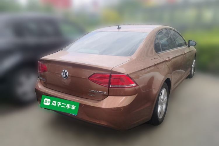 Used Volkswagen Lamando 2015 230TSI DSG Fashion Edition Rear Right 45 Deg