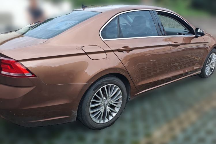 Used Volkswagen Lamando 2015 280TSI DSG Luxury Edition Rear Right 45 Deg