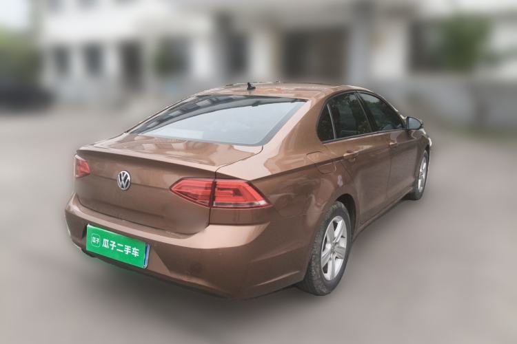 Used Volkswagen Lamando 2015 230TSI DSG Fashion Edition Rear Right 45 Deg