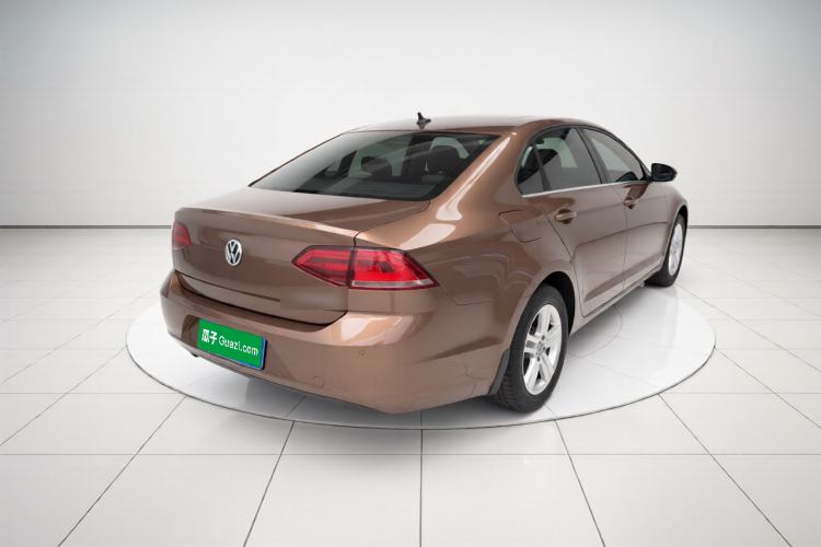 Used Volkswagen Lamando 2015 230TSI DSG Fashion Edition Rear Right 45 Deg