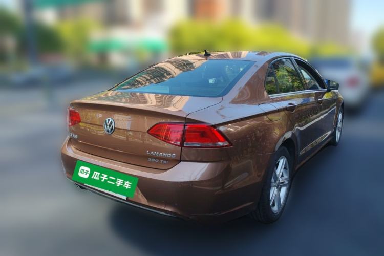 Used Volkswagen Lamando 2015 280TSI DSG Comfort Edition Rear Right 45 Deg