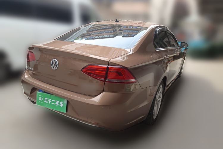 Used Volkswagen Lamando 2015 330TSI DSG Comfort Edition Rear Right 45 Deg