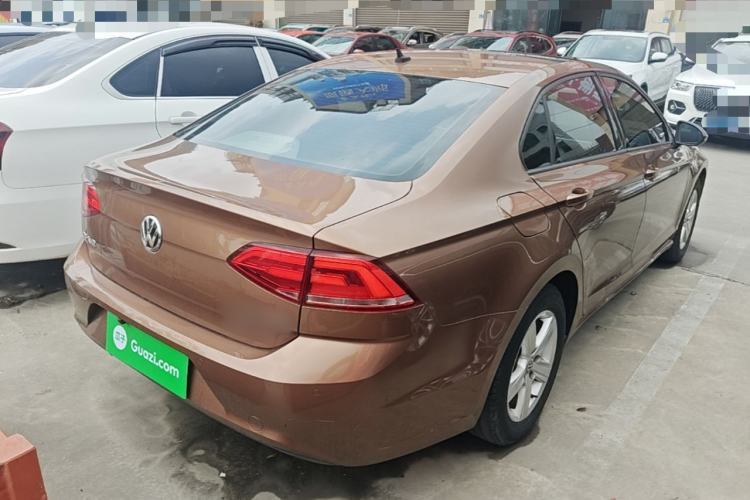Used Volkswagen Lamando 2015 230TSI DSG Fashion Edition Rear Right 45 Deg