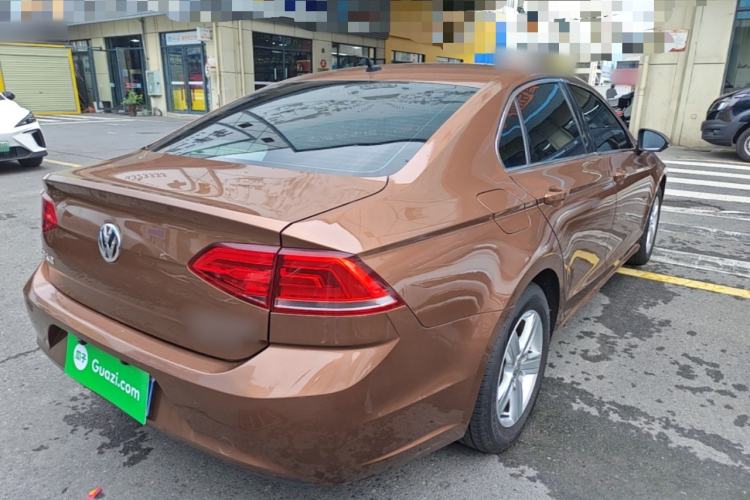 Used Volkswagen Lamando 2015 230TSI DSG Fashion Edition Rear Right 45 Deg