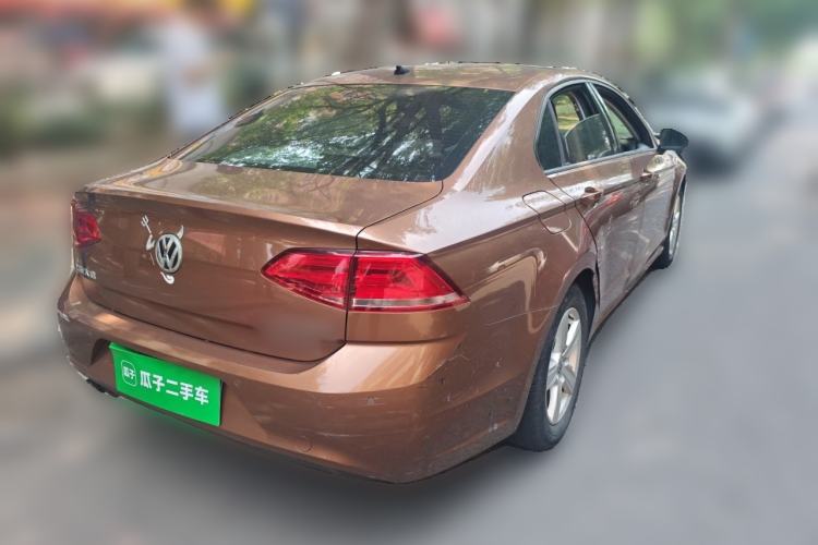 Used Volkswagen Lamando 2015 230TSI Manual Trend Edition Rear Right 45 Deg