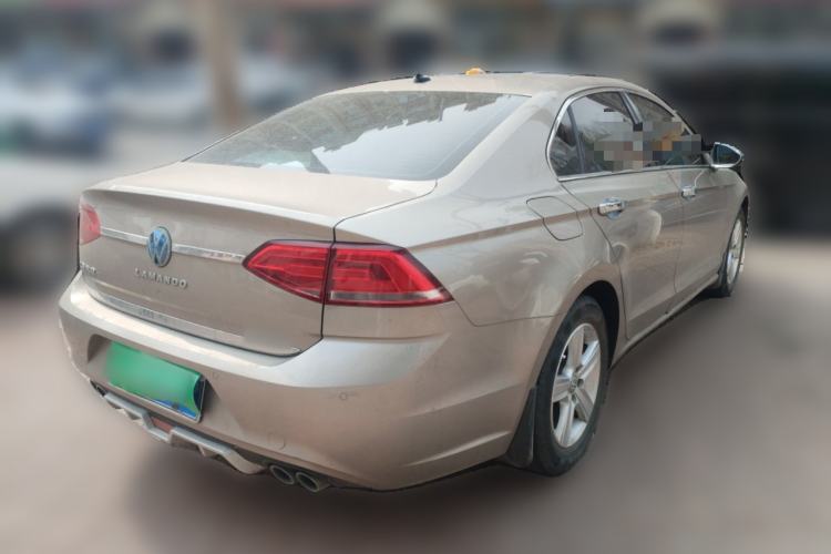 Used Volkswagen Lamando 2015 230TSI DSG Fashion Edition Rear Right 45 Deg