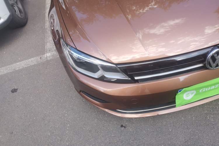Used Volkswagen Lamando 2015 330TSI DSG Comfort Edition Right Front Headlight