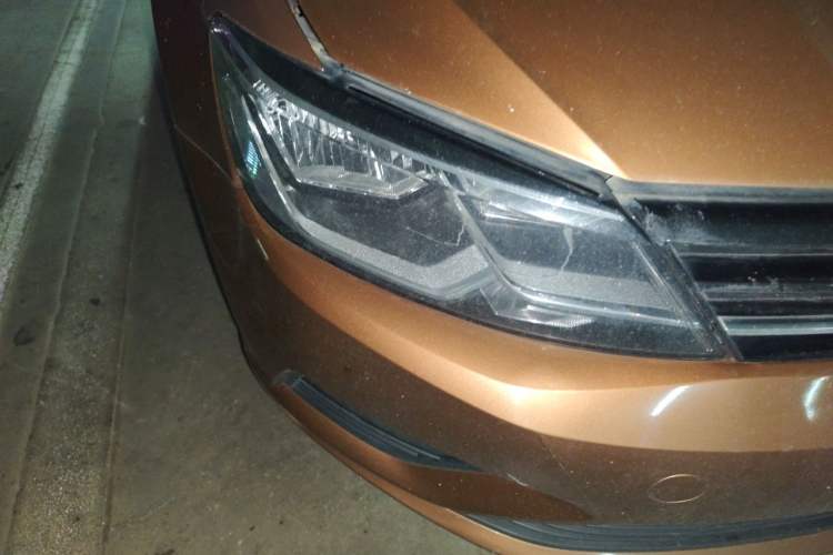 Used Volkswagen Lamando 2015 230TSI DSG Fashion Edition Right Front Headlight