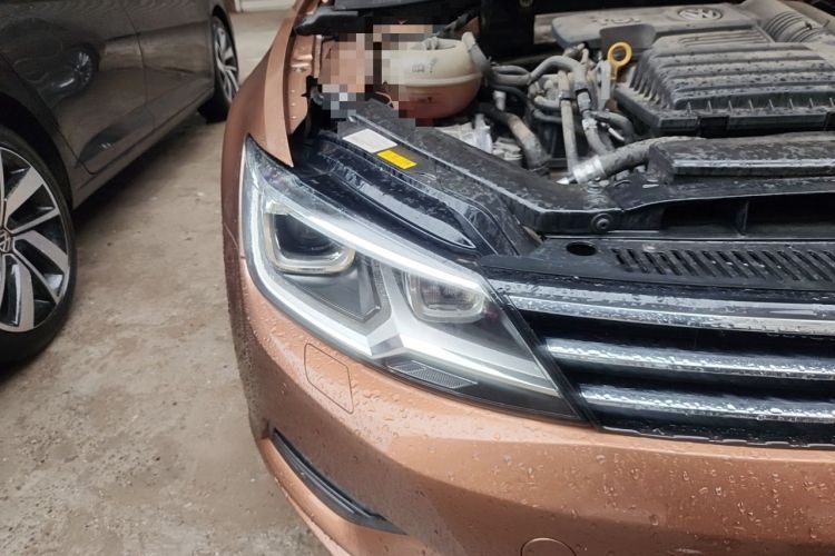 Used Volkswagen Lamando 2015 280TSI DSG Luxury Edition Right Front Headlight