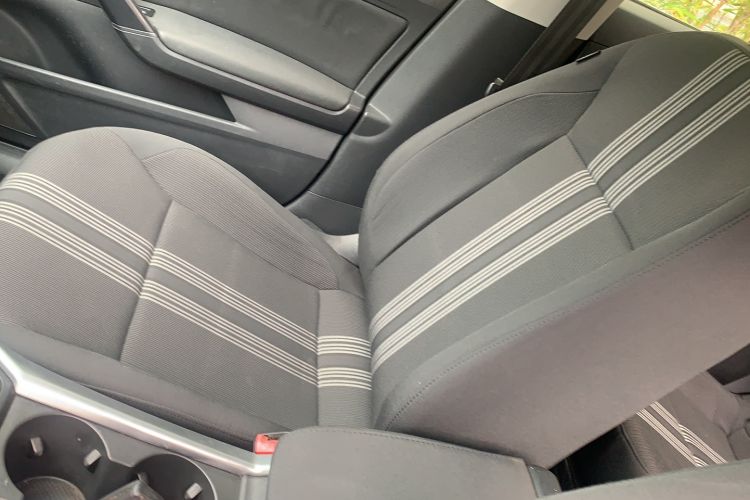 Used Volkswagen Lamando 2015 230TSI Manual Trend Edition Right Front Seat