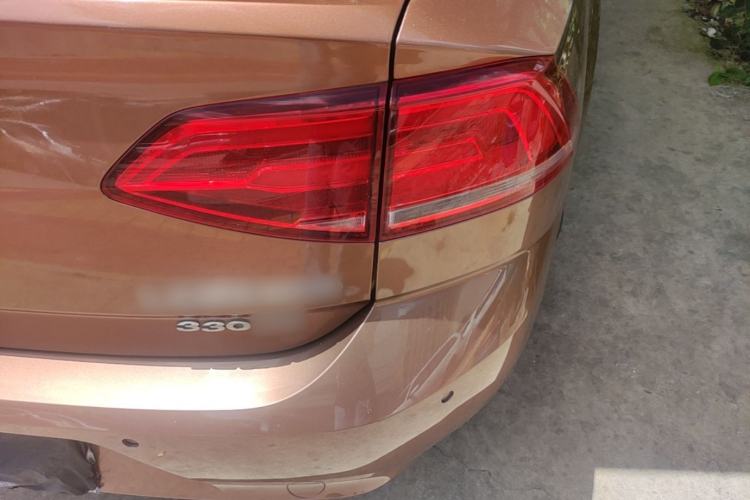 Used Volkswagen Lamando 2015 330TSI DSG Comfort Edition Right Rear Taillight