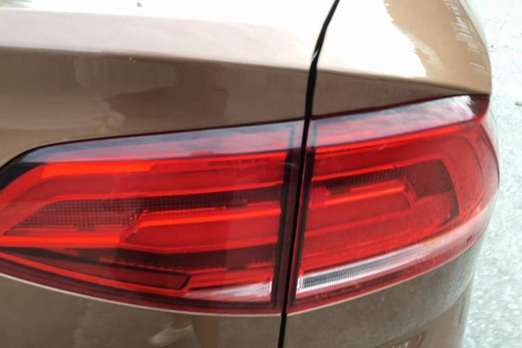 Used Volkswagen Lamando 2015 230TSI DSG Fashion Edition Right Rear Taillight