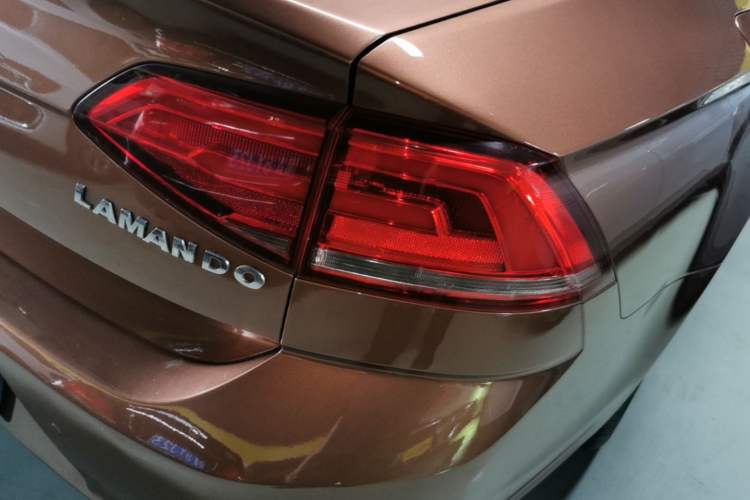 Used Volkswagen Lamando 2015 230TSI DSG Fashion Edition Right Rear Taillight