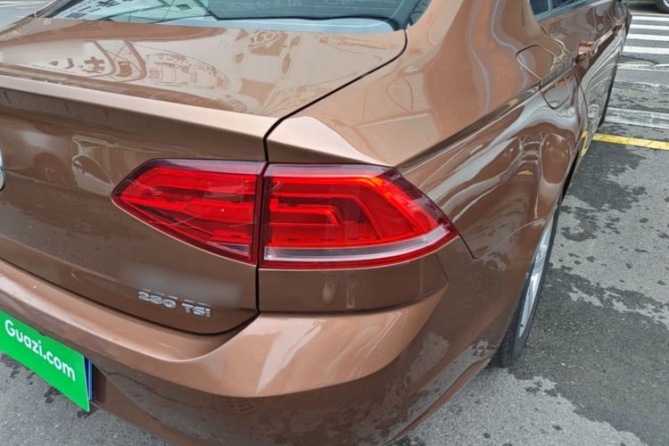 Used Volkswagen Lamando 2015 230TSI DSG Fashion Edition Right Rear Taillight