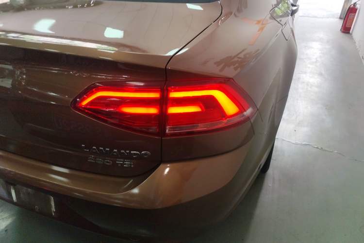 Used Volkswagen Lamando 2015 280TSI DSG Comfort Edition Right Rear Taillight