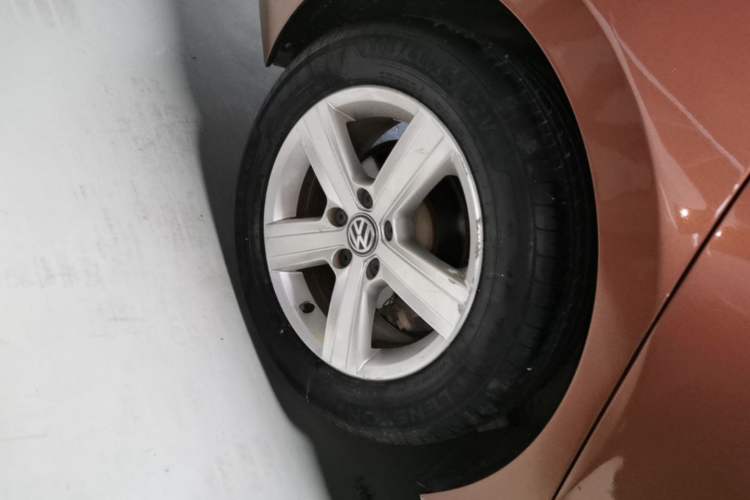 Used Volkswagen Lamando 2015 230TSI DSG Fashion Edition Right Rear Wheel Hub