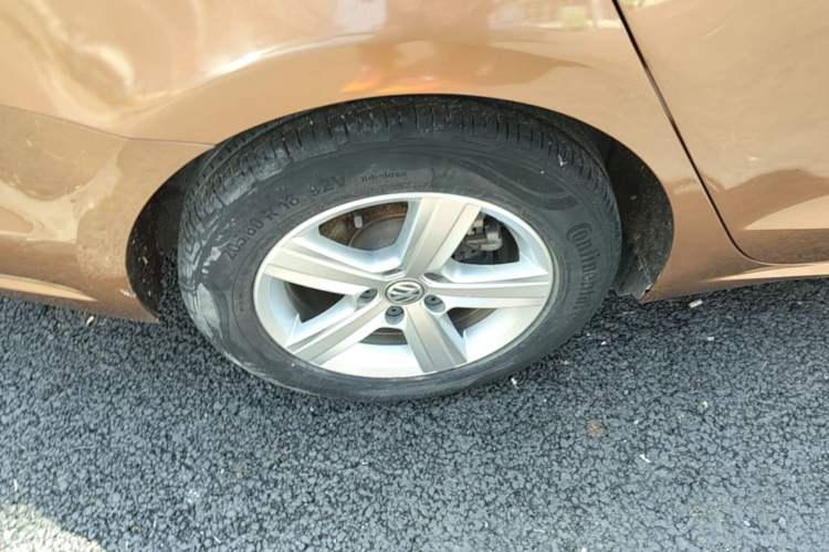 Used Volkswagen Lamando 2015 230TSI DSG Fashion Edition Right Rear Wheel Hub