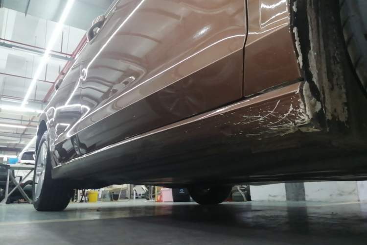 Used Volkswagen Lamando 2015 230TSI DSG Fashion Edition Right Side Sill