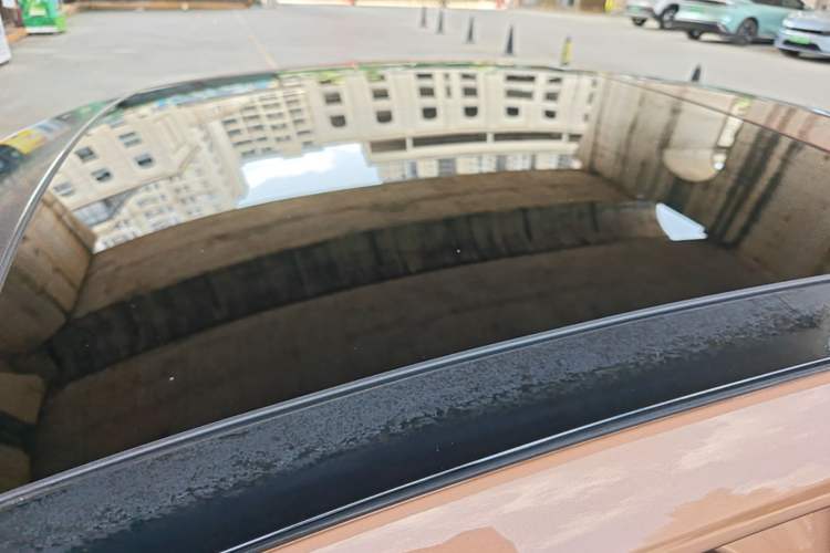 Used Volkswagen Lamando 2015 280TSI DSG Luxury Edition Roof