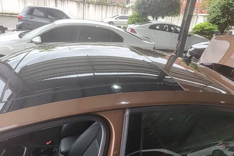 Used Volkswagen Lamando 2015 230TSI DSG Fashion Edition Roof