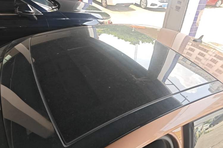 Used Volkswagen Lamando 2015 280TSI DSG Comfort Edition Roof