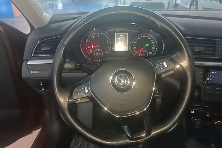 Used Volkswagen Lamando 2015 280TSI DSG Comfort Edition Steering Wheel