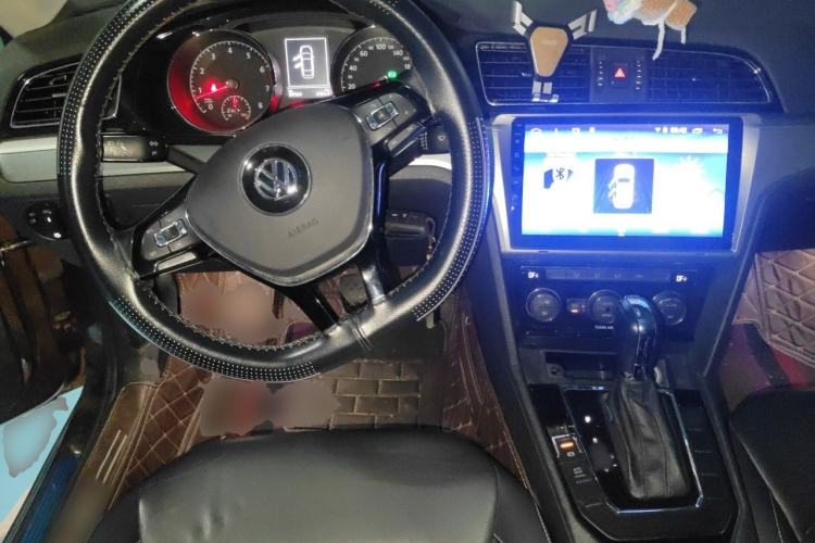 Used Volkswagen Lamando 2015 280TSI DSG Comfort Edition Steering Wheel