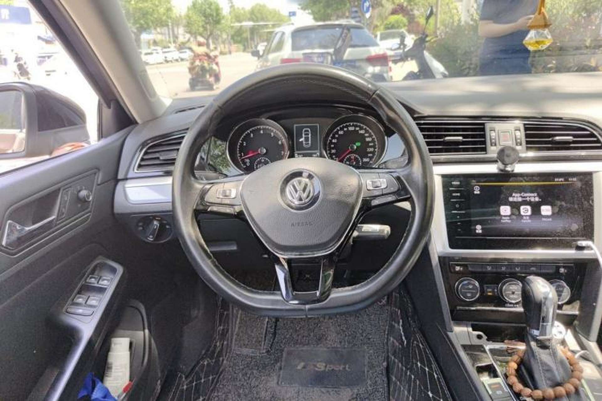 Used Volkswagen Lamando 2015 280TSI DSG Comfort Edition Steering Wheel
