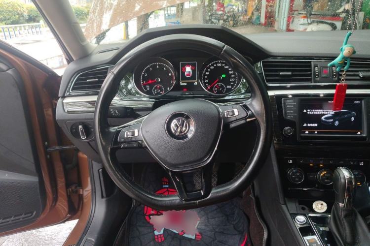 Used Volkswagen Lamando 2015 330TSI DSG Luxury Edition Steering Wheel
