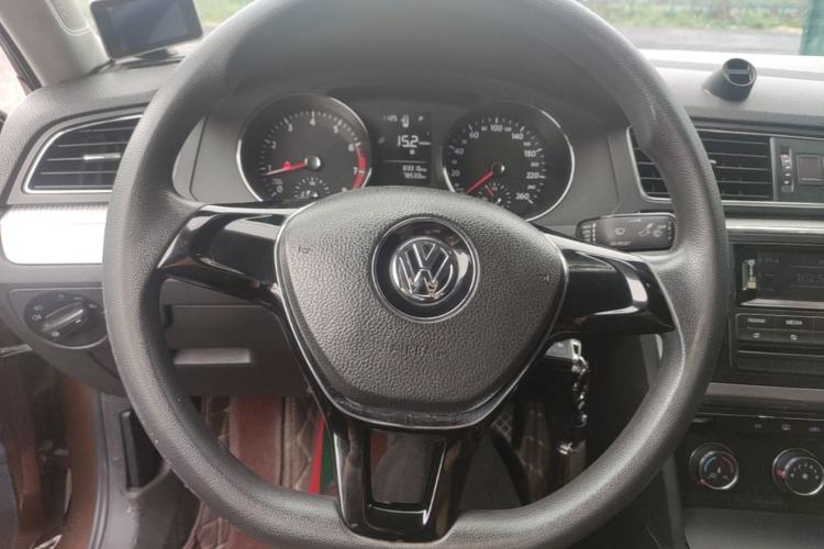 Used Volkswagen Lamando 2015 230TSI DSG Fashion Edition Steering Wheel