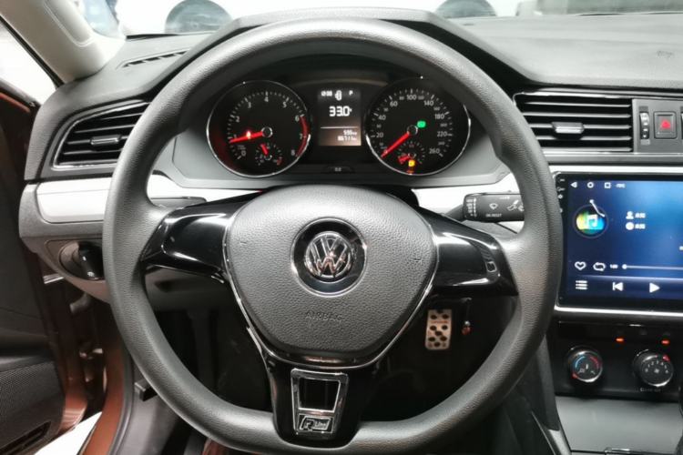 Used Volkswagen Lamando 2015 230TSI DSG Fashion Edition Steering Wheel