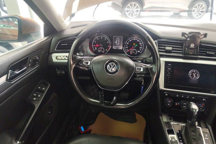 Used Volkswagen Lamando 2015 280TSI DSG Comfort Edition Steering Wheel