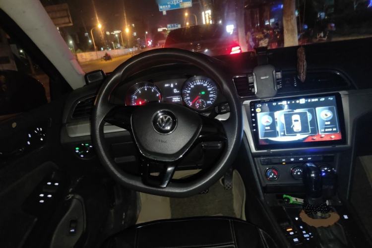 Used Volkswagen Lamando 2015 230TSI DSG Fashion Edition Steering Wheel
