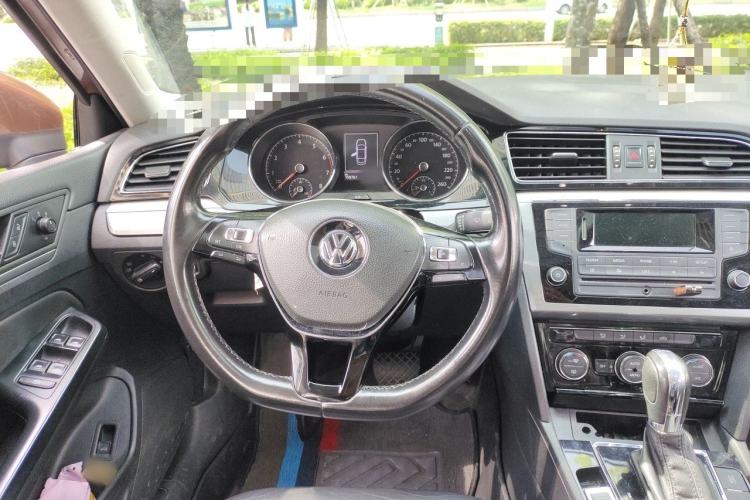 Used Volkswagen Lamando 2015 280TSI DSG Comfort Edition Steering Wheel