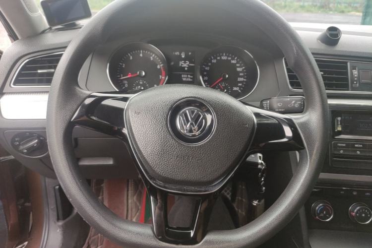 Used Volkswagen Lamando 2015 230TSI DSG Fashion Edition Steering Wheel