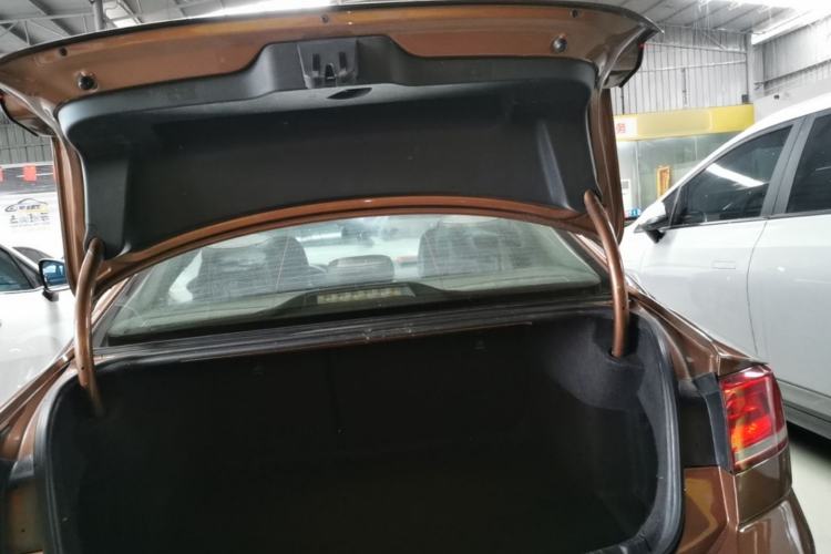 Used Volkswagen Lamando 2015 230TSI DSG Fashion Edition Trunk