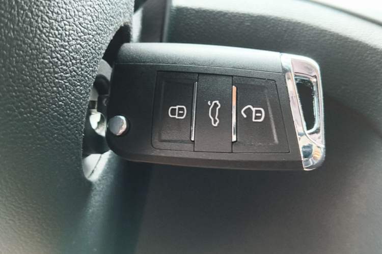 Used Volkswagen Lamando 2015 280TSI DSG Comfort Edition Vehicle Key