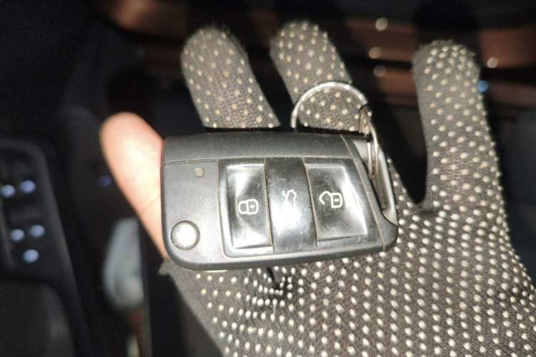 Used Volkswagen Lamando 2015 230TSI DSG Fashion Edition Vehicle Key