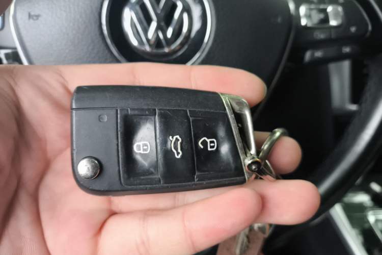 Used Volkswagen Lamando 2015 330TSI DSG Comfort Edition Vehicle Key