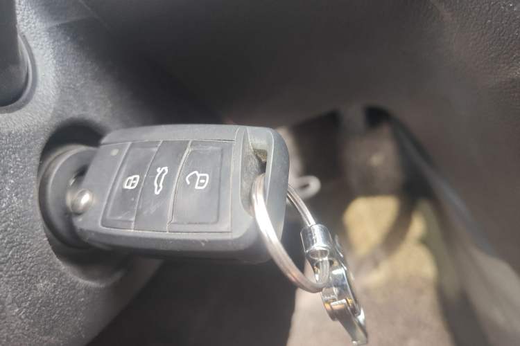 Used Volkswagen Lamando 2015 330TSI DSG Comfort Edition Vehicle Key