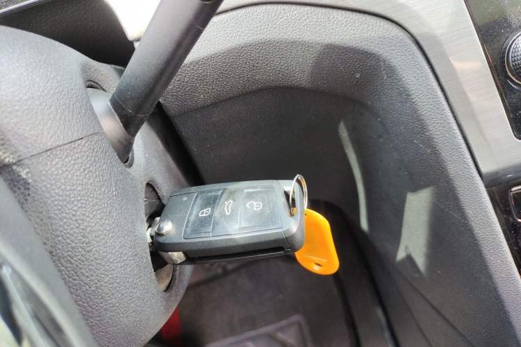 Used Volkswagen Lamando 2015 280TSI DSG Comfort Edition Vehicle Key