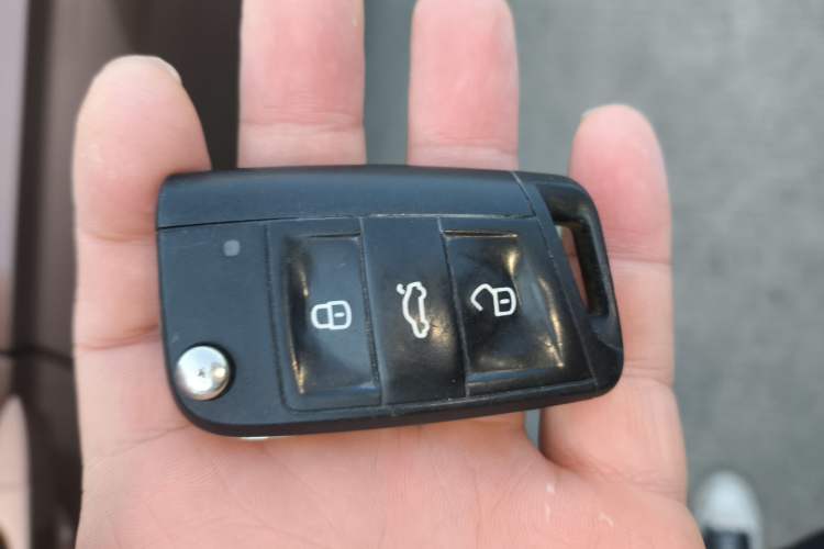Used Volkswagen Lamando 2015 330TSI DSG Comfort Edition Vehicle Key