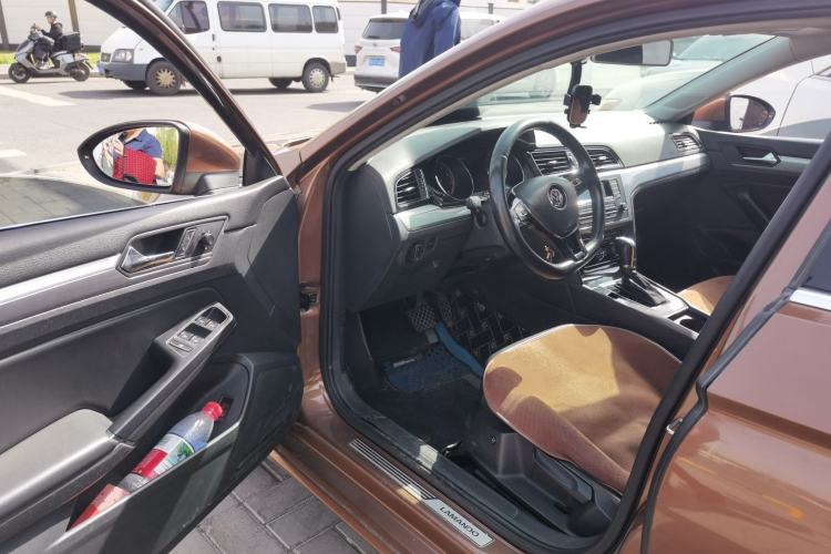 Used Volkswagen Lamando 2015 280TSI DSG Comfort Edition Driver Seat