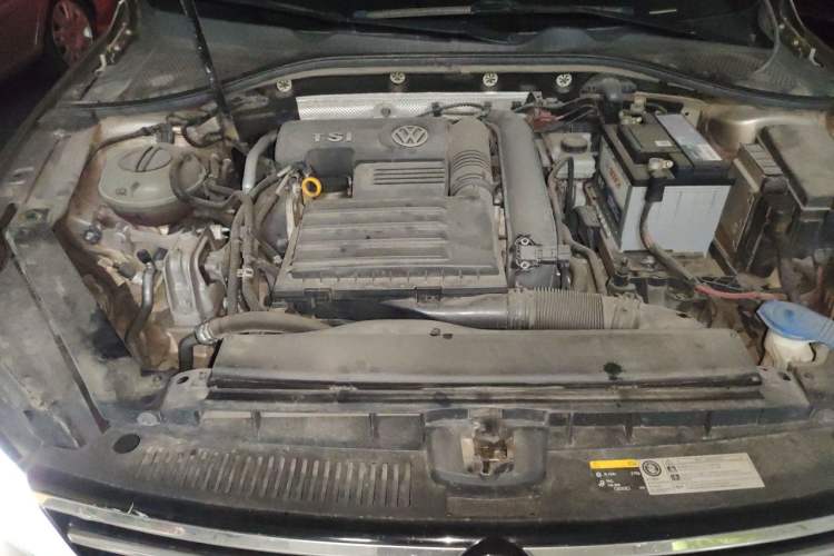 Used Volkswagen Lamando 2015 280TSI DSG Comfort Edition Engine Bay