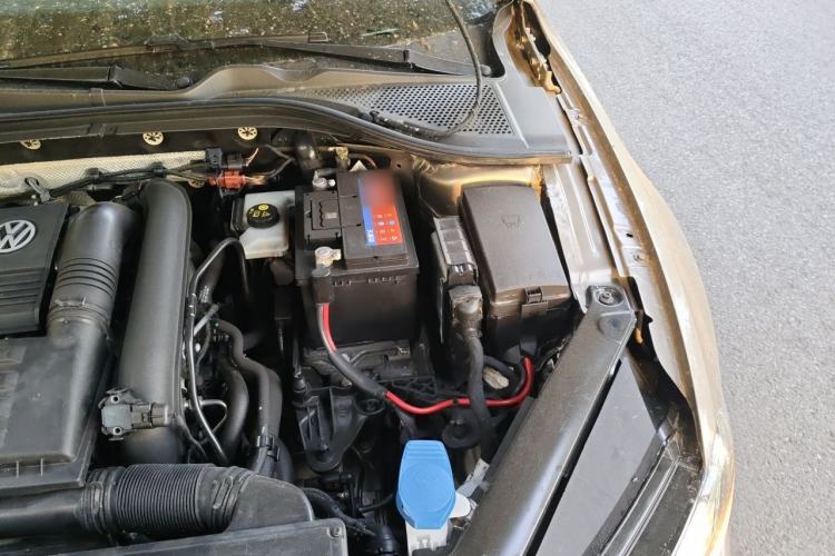 Used Volkswagen Lamando 2015 230TSI DSG Fashion Edition Engine Bay Left